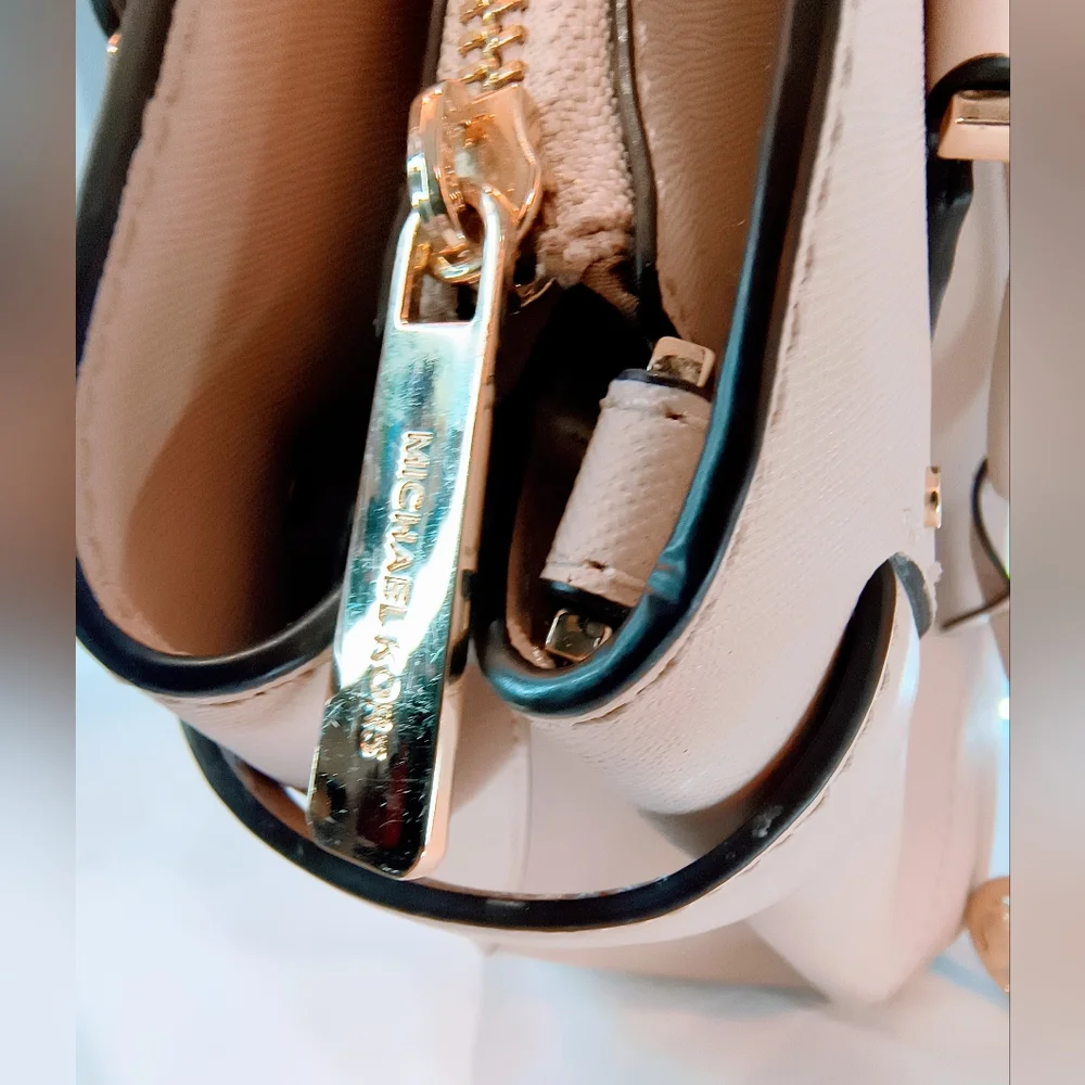 MICHAEL KORS Light Pink Lynn Saffiano Leather Satchel Bag